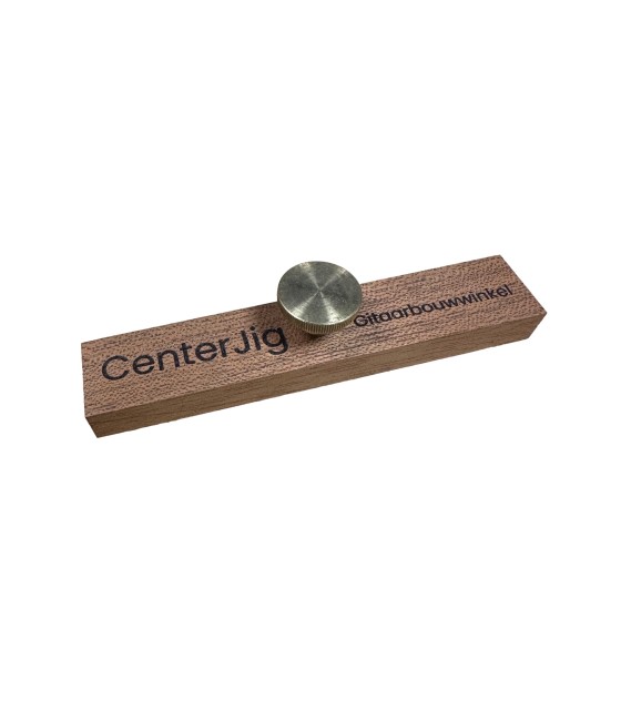 CenterJig om het midden af te tekenen op een stuk hout